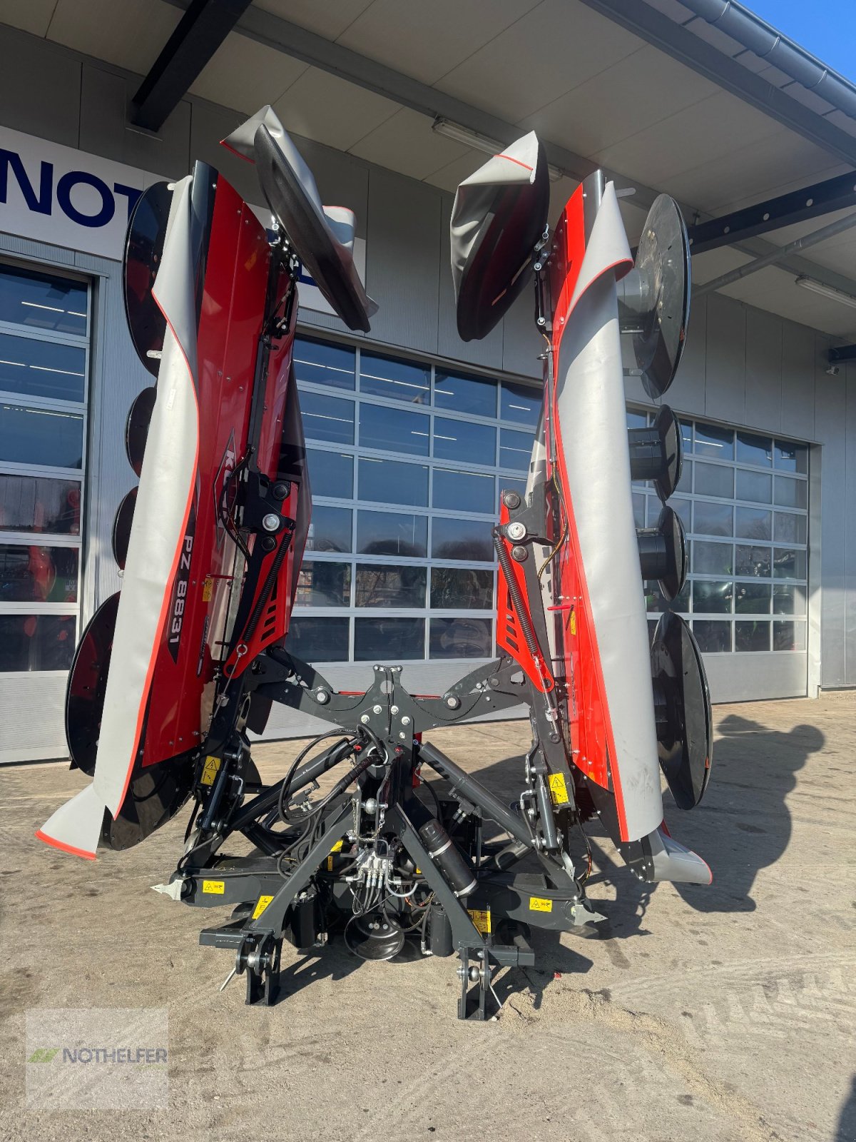 Mähwerk des Typs Kuhn PZ 8831, Neumaschine in Pforzen (Bild 1)