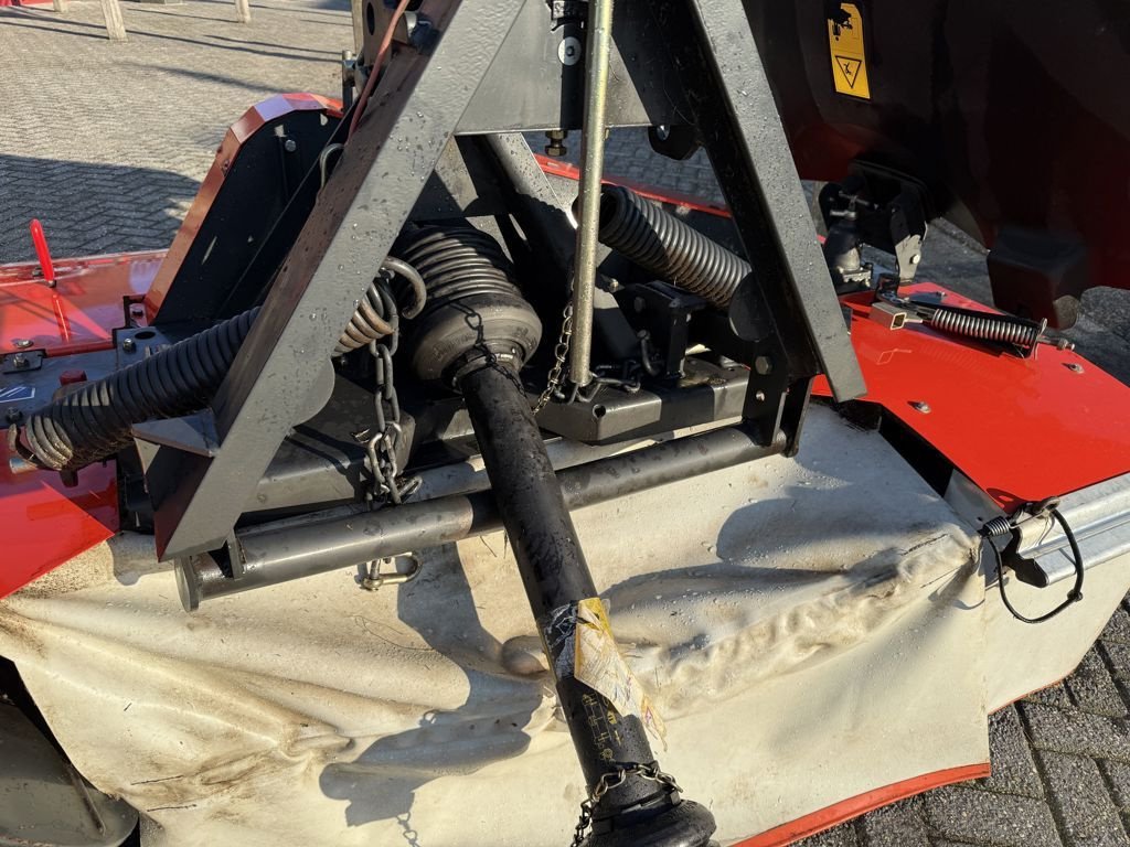 Mähwerk typu Kuhn PZ300F Frontmaaier, Gebrauchtmaschine v BOEKEL (Obrázek 8)