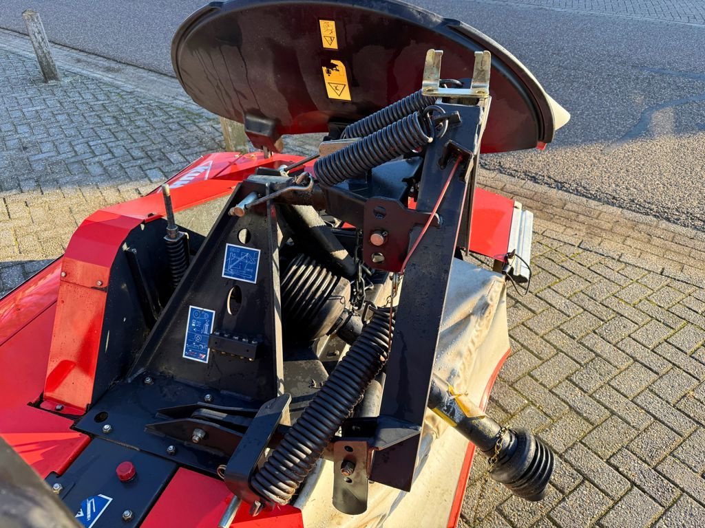 Mähwerk typu Kuhn PZ300F Frontmaaier, Gebrauchtmaschine v BOEKEL (Obrázek 7)