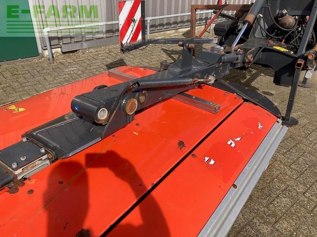 Mähwerk van het type Kuhn pz960 triplemaaierset, Gebrauchtmaschine in gg VEGHEL (Foto 13)