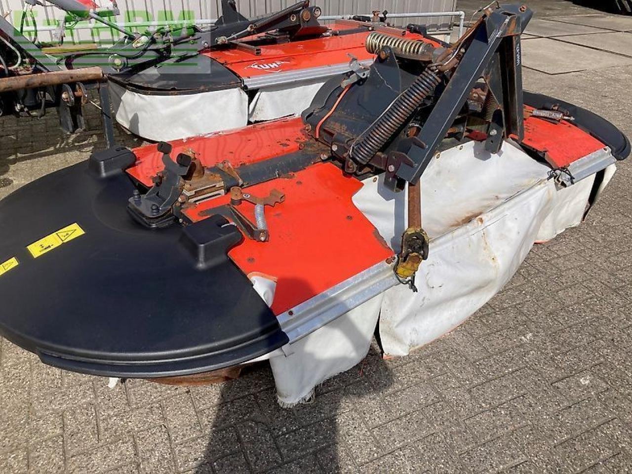 Mähwerk van het type Kuhn pz960 triplemaaierset, Gebrauchtmaschine in gg VEGHEL (Foto 16)