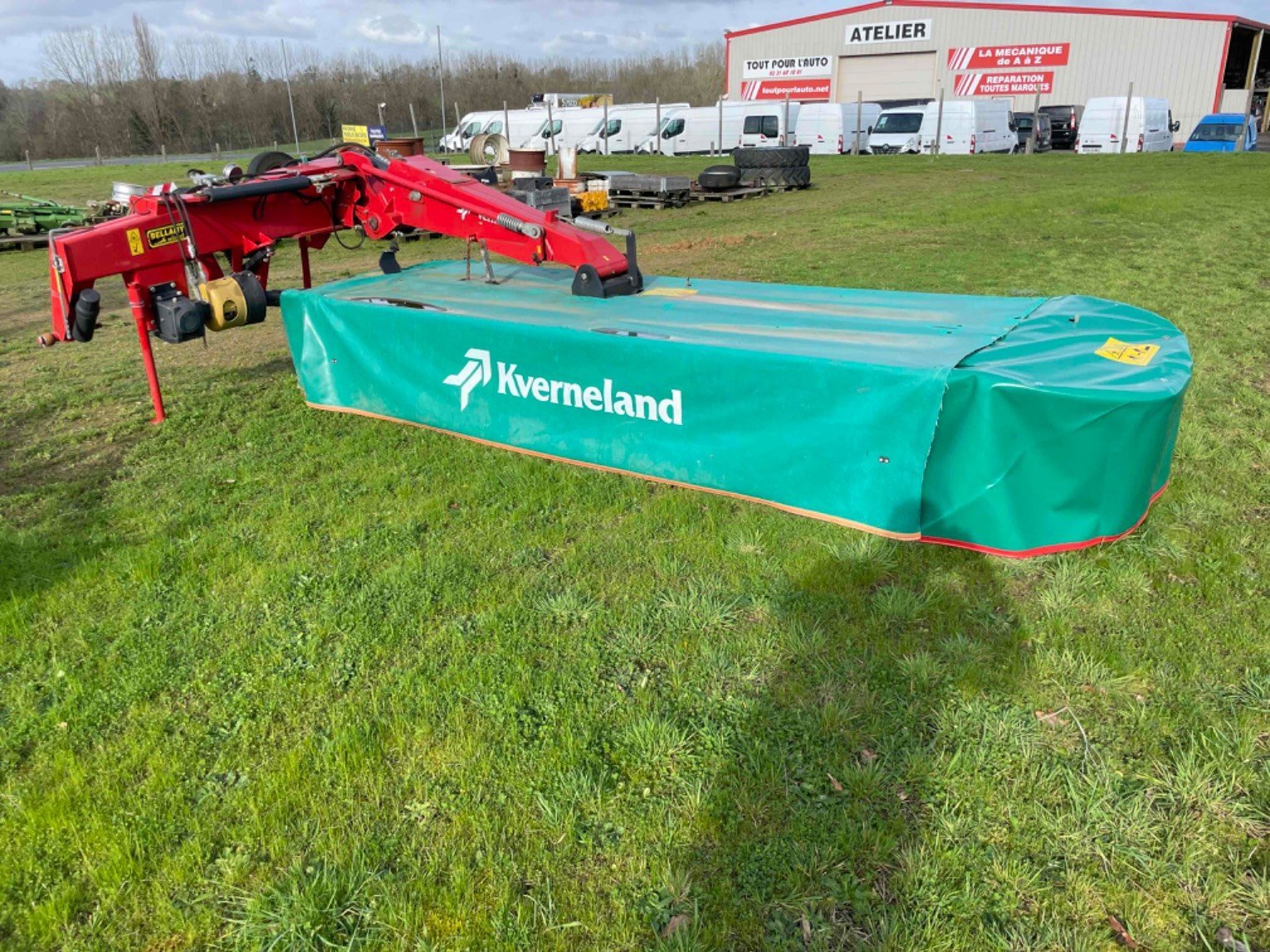 Mähwerk typu Kverneland 2540MH PROFIT, Gebrauchtmaschine v SAINT CLAIR SUR ELLE (Obrázek 4)