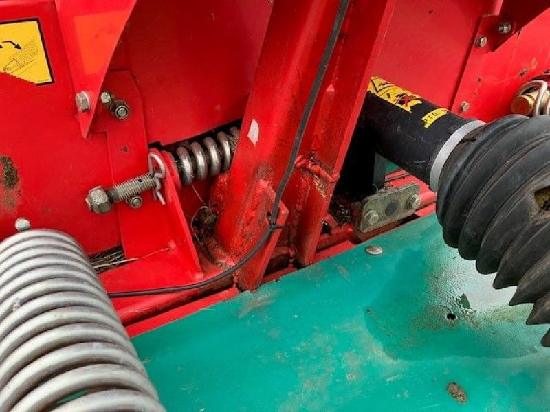 Mähwerk of the type Kverneland 2832 F, Gebrauchtmaschine in POUSSAY (Picture 4)
