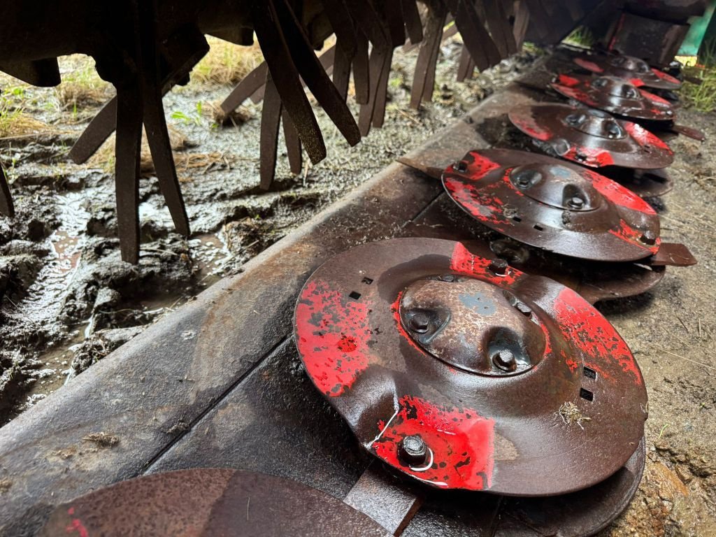 Mähwerk typu Kverneland 4332 ldt, Gebrauchtmaschine v GUERET (Obrázek 10)