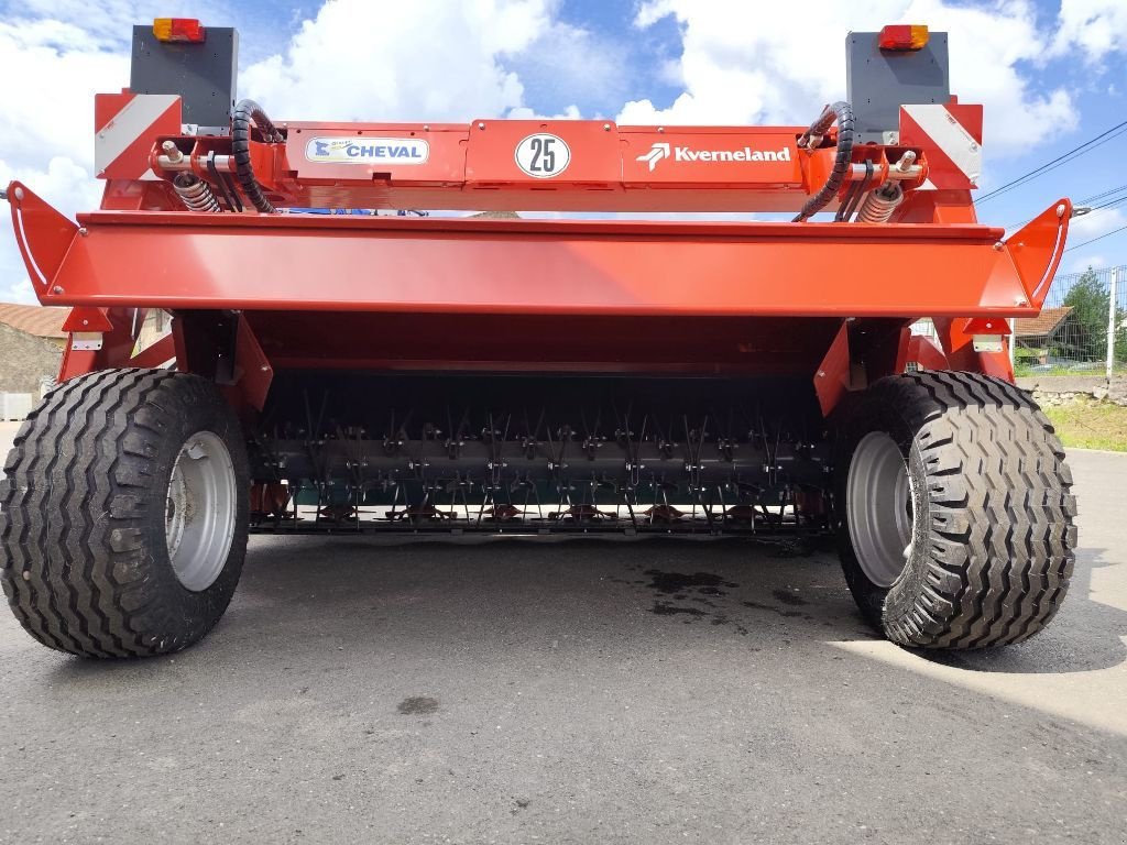 Mähwerk des Typs Kverneland 4332 LT, Gebrauchtmaschine in Eton (Bild 10)