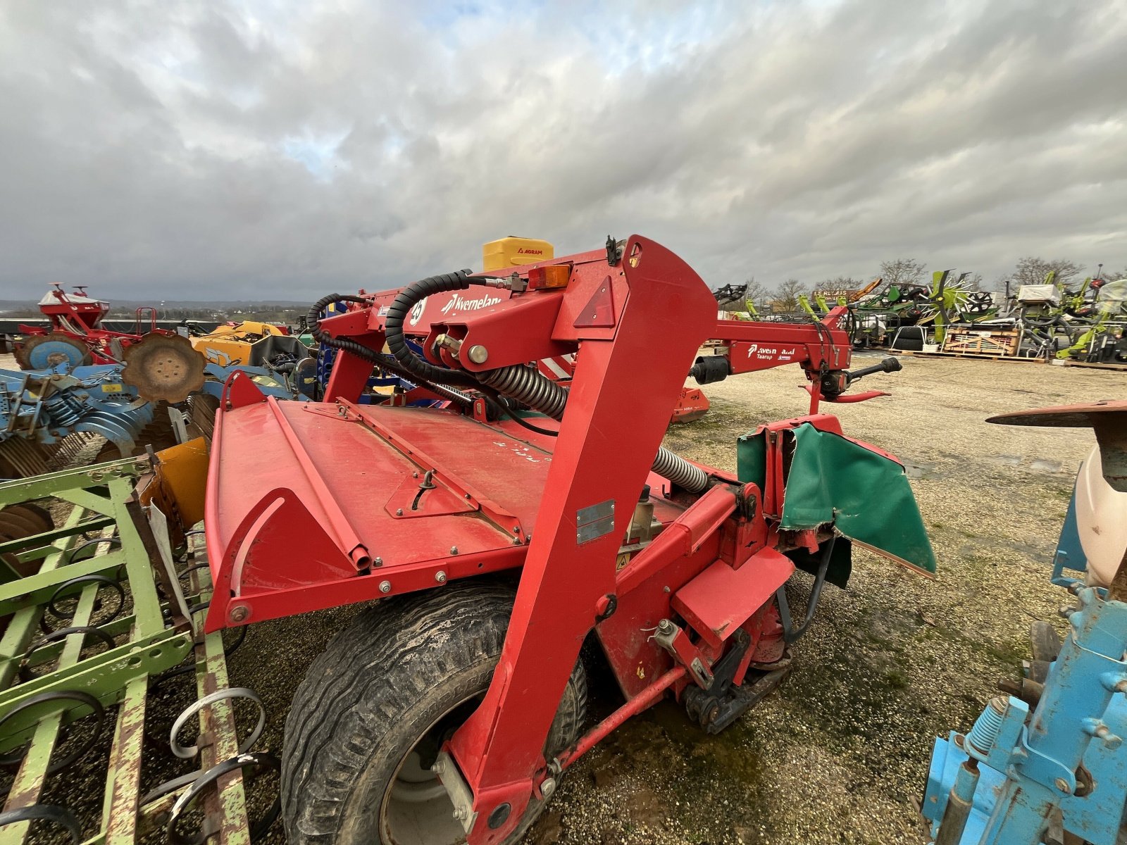 Mähwerk of the type Kverneland FAUCHEUSE 4332 LT COND TRAINE, Gebrauchtmaschine in PONTIVY (Picture 6)