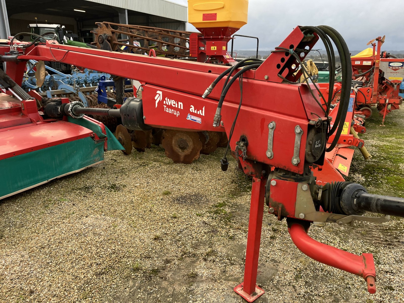 Mähwerk of the type Kverneland FAUCHEUSE 4332 LT COND TRAINE, Gebrauchtmaschine in PONTIVY (Picture 2)