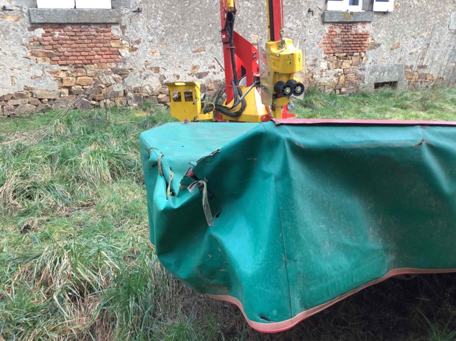 Mähwerk typu Kverneland Faucheuse KT2532H Kverneland, Gebrauchtmaschine v LA SOUTERRAINE (Obrázok 9)