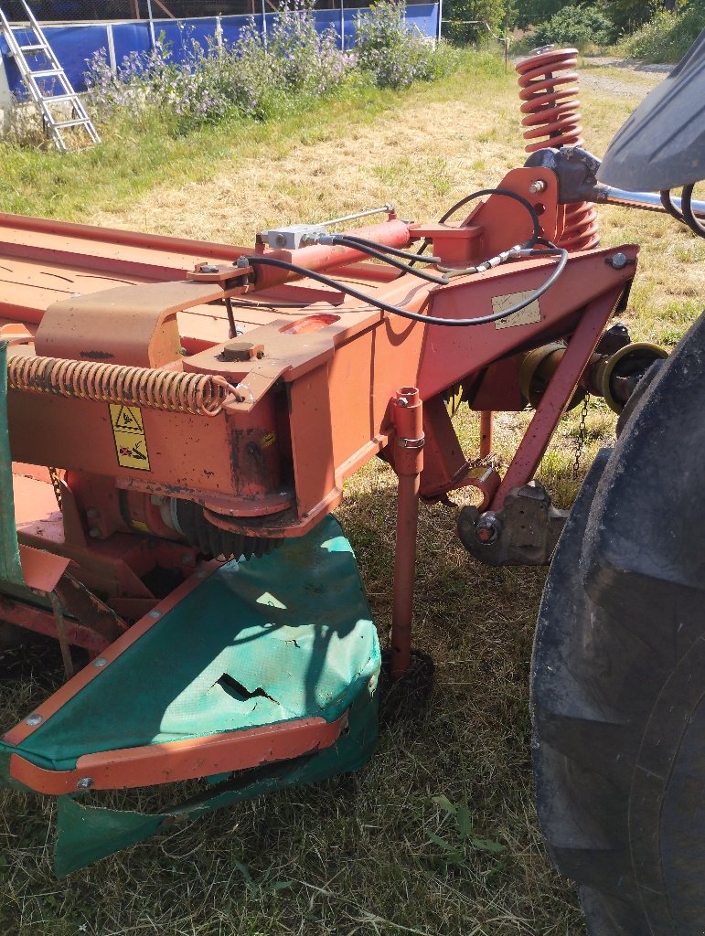 Mähwerk of the type Kverneland Taarup 3024, Gebrauchtmaschine in Calmont (Picture 4)