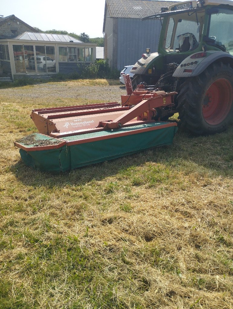 Mähwerk of the type Kverneland Taarup 3024, Gebrauchtmaschine in Calmont (Picture 1)