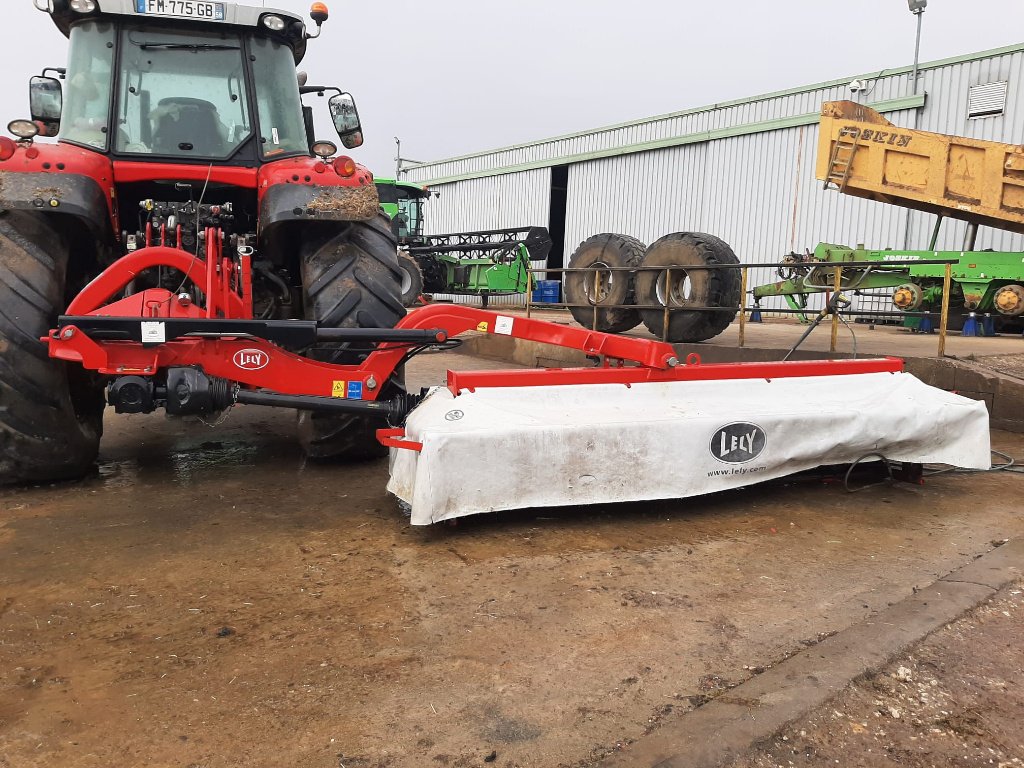 Mähwerk of the type Lely 320M, Gebrauchtmaschine in SAINT LOUP (Picture 2)