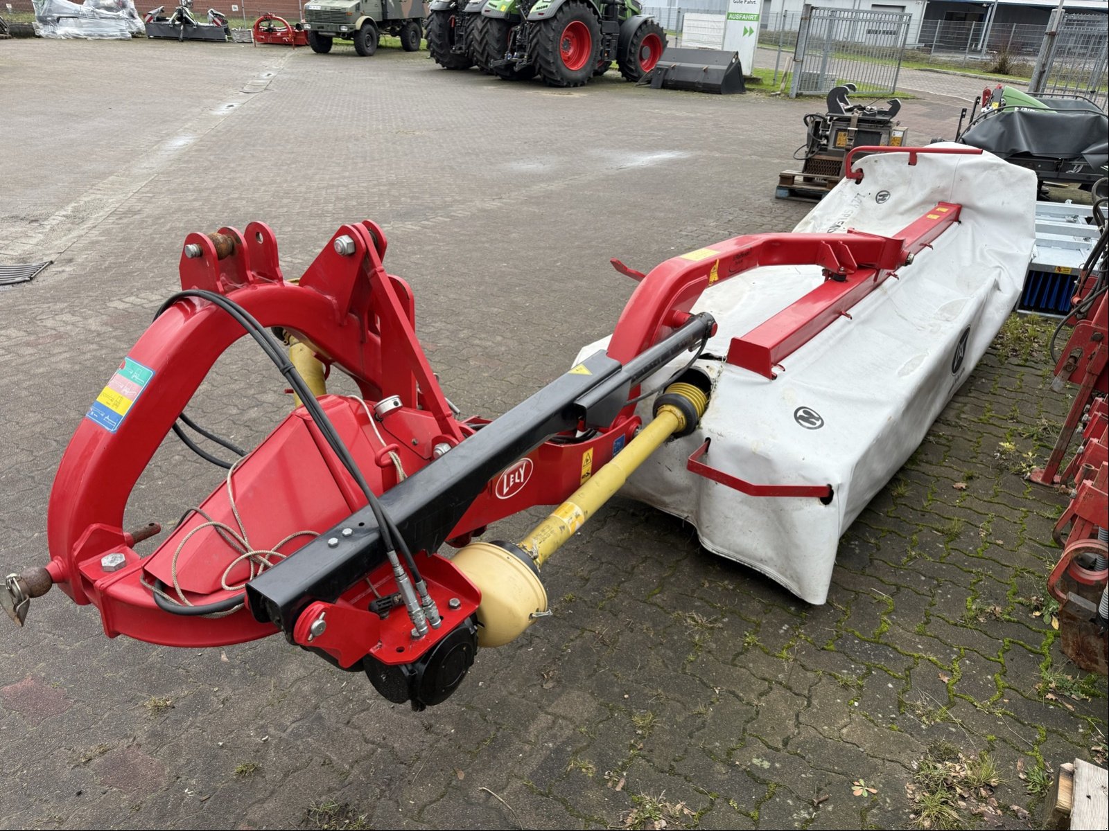 Mähwerk des Typs Lely Mähwerks-Kombination, Gebrauchtmaschine in Elmenhorst-Lanken (Bild 2)