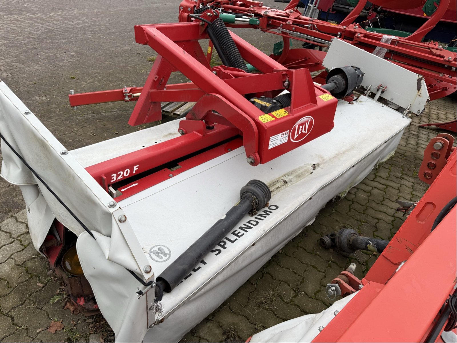 Mähwerk des Typs Lely Mähwerks-Kombination, Gebrauchtmaschine in Elmenhorst-Lanken (Bild 8)