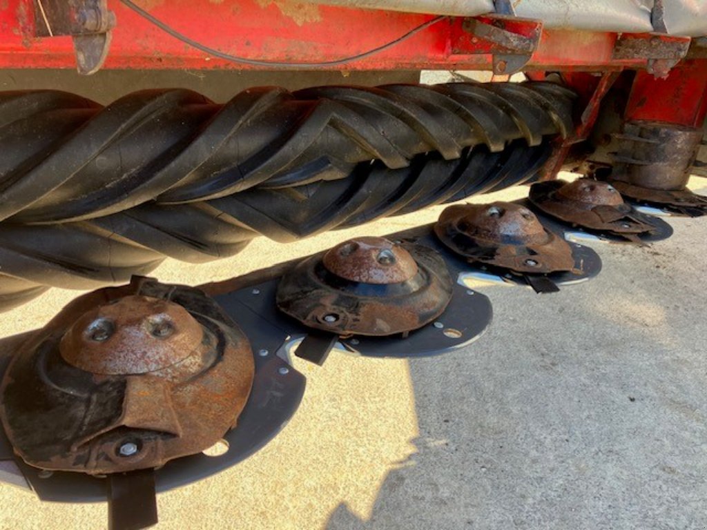 Mähwerk del tipo Massey Ferguson DM 306 TL RC, Gebrauchtmaschine en POUSSAY (Imagen 5)