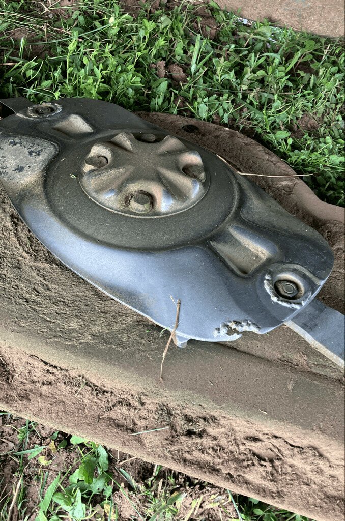 Mähwerk du type Massey Ferguson FAUCHEUSE MF DM 367 TL-V, Gebrauchtmaschine en AUTUN (Photo 5)