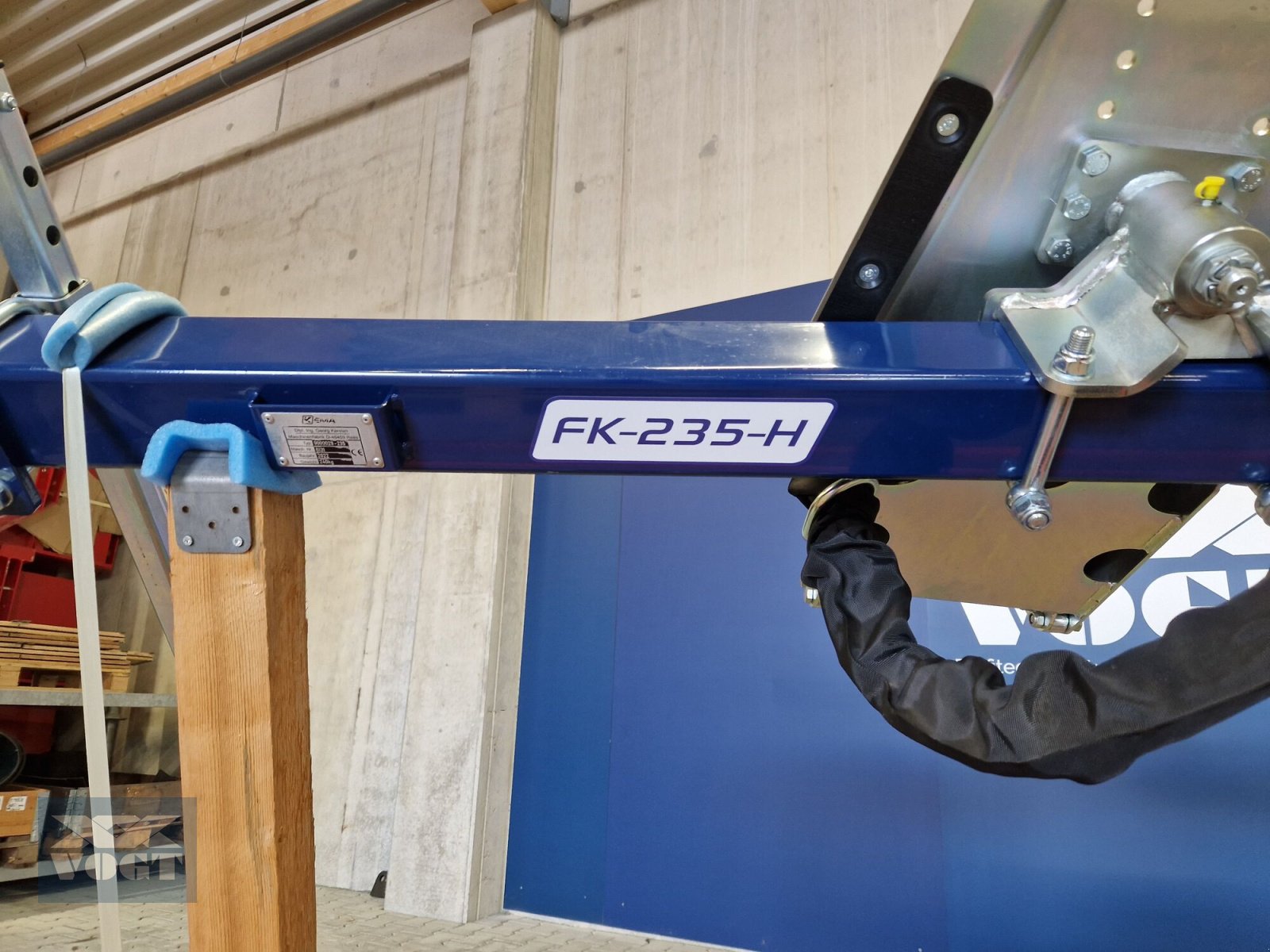 Mähwerk of the type MDB DM 235X Doppelmesser-Mähwerk für Mähraupe /Mulchraupe /Funkraupe-Lagergerät-, Neumaschine in Schmallenberg (Picture 15)