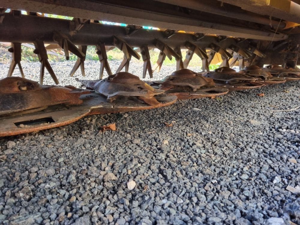 Mähwerk of the type New Holland Discutter 320 p, Gebrauchtmaschine in FRESNAY LE COMTE (Picture 4)