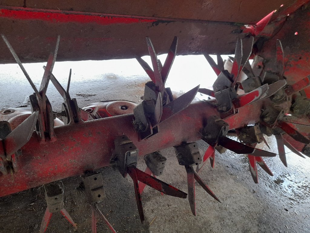 Mähwerk des Typs Pöttinger 3007T, Gebrauchtmaschine in Neufchâtel-en-Bray (Bild 7)