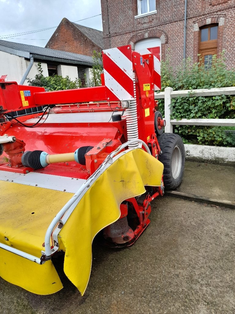 Mähwerk des Typs Pöttinger 3007T, Gebrauchtmaschine in Neufchâtel-en-Bray (Bild 2)