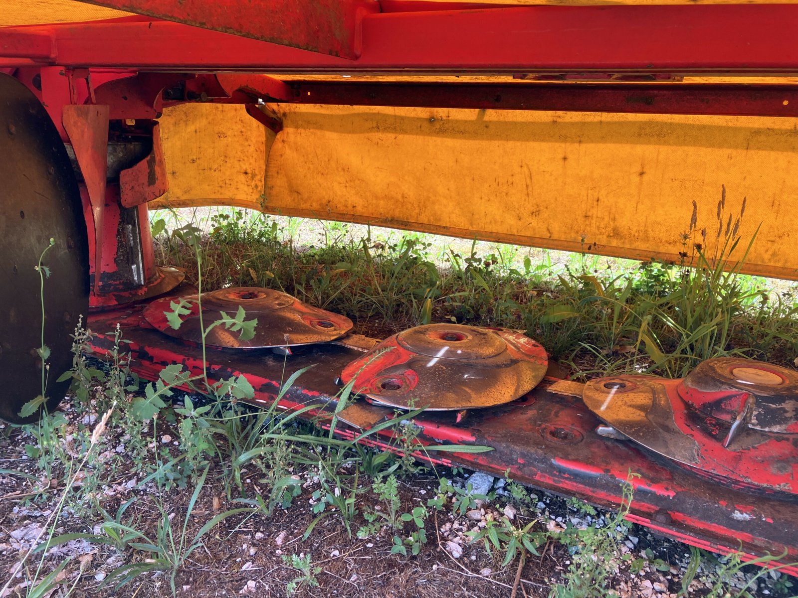 Mähwerk des Typs Pöttinger FAUCHEUSE NOVACAT 302 ED, Gebrauchtmaschine in NOGENT (Bild 6)