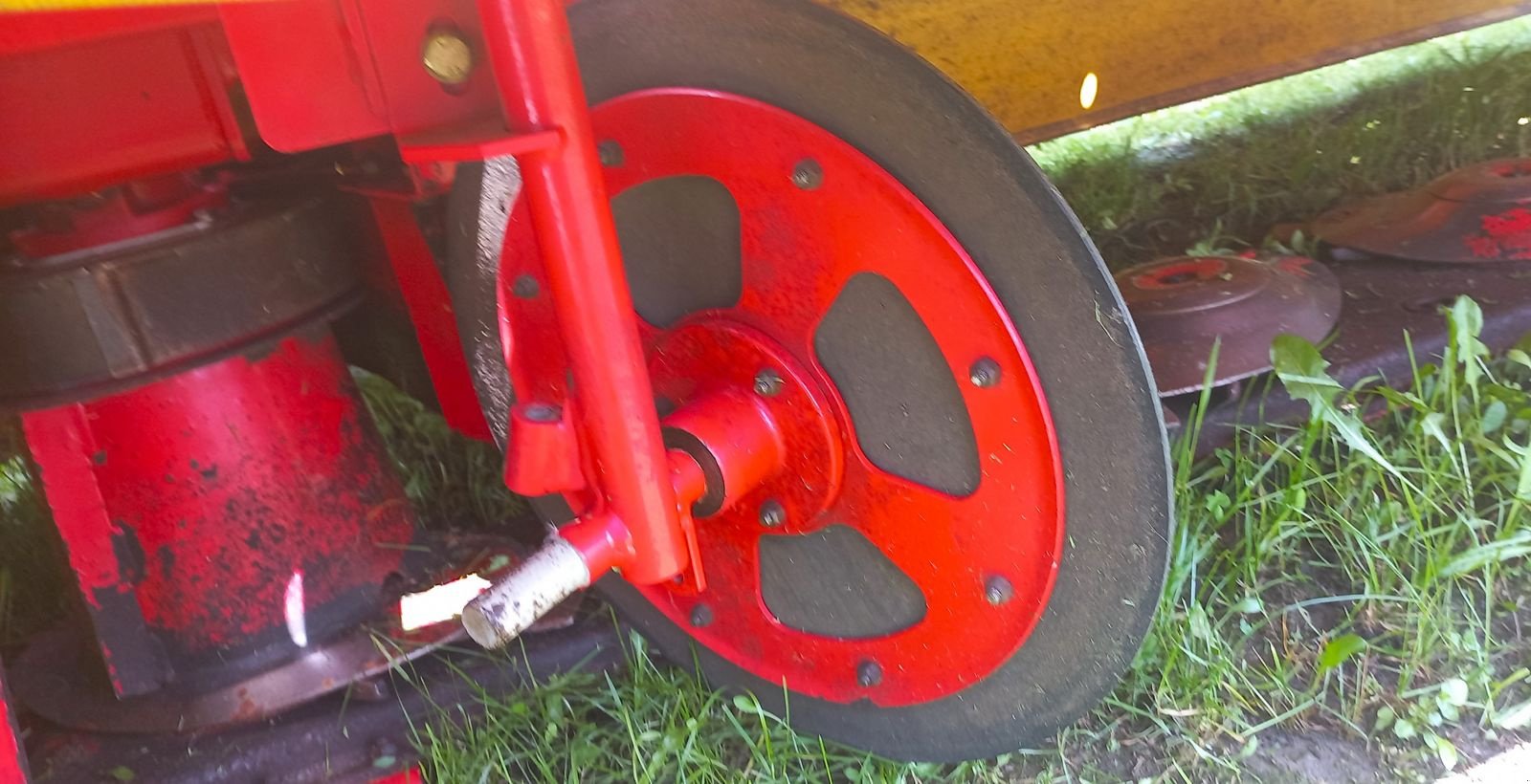 Mähwerk of the type Pöttinger NOVA  CAT 305 H, Gebrauchtmaschine in Ottnang a. H. (Picture 9)