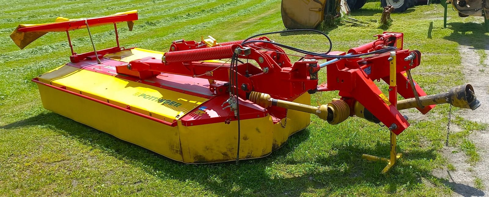 Mähwerk of the type Pöttinger NOVA  CAT 305 H, Gebrauchtmaschine in Ottnang a. H. (Picture 13)