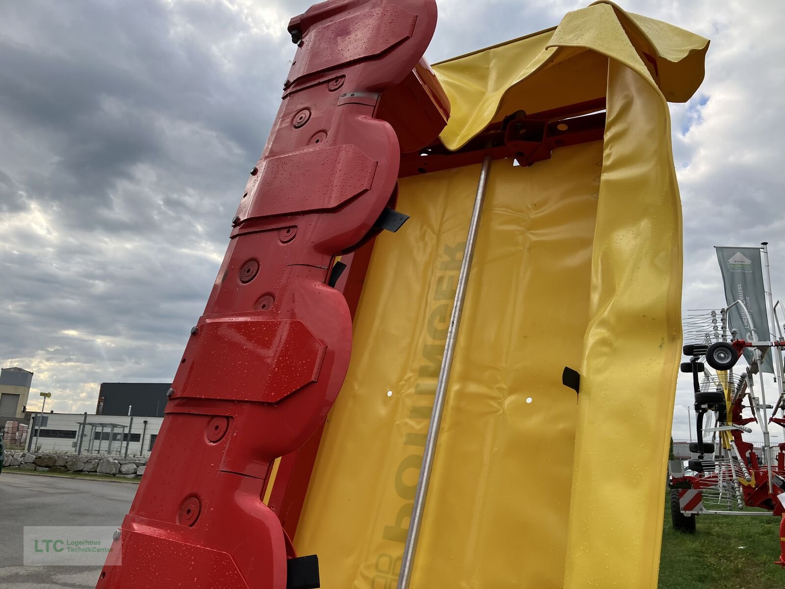 Mähwerk des Typs Pöttinger Nova Disc 262, Neumaschine in Redlham (Bild 12)