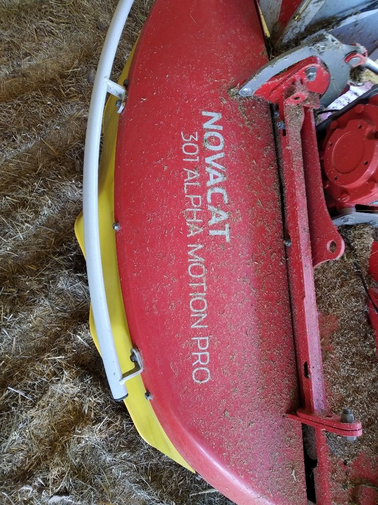 Mähwerk типа Pöttinger NOVACAT 301 alpha pro, Gebrauchtmaschine в MORLHON LE HAUT (Фотография 7)