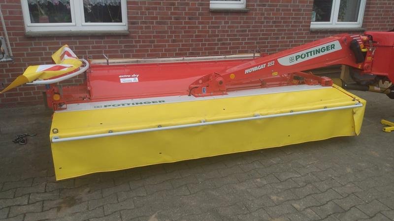 Mähwerk des Typs Pöttinger Novacat 352, Neumaschine in Münster (Bild 1)
