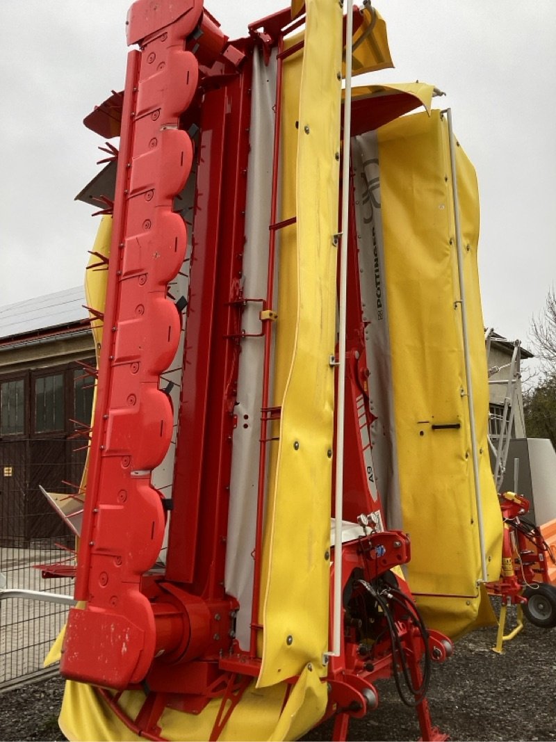 Mähwerk of the type Pöttinger Novacat A9 ED, Neumaschine in Steinheim-Bergheim (Picture 3)