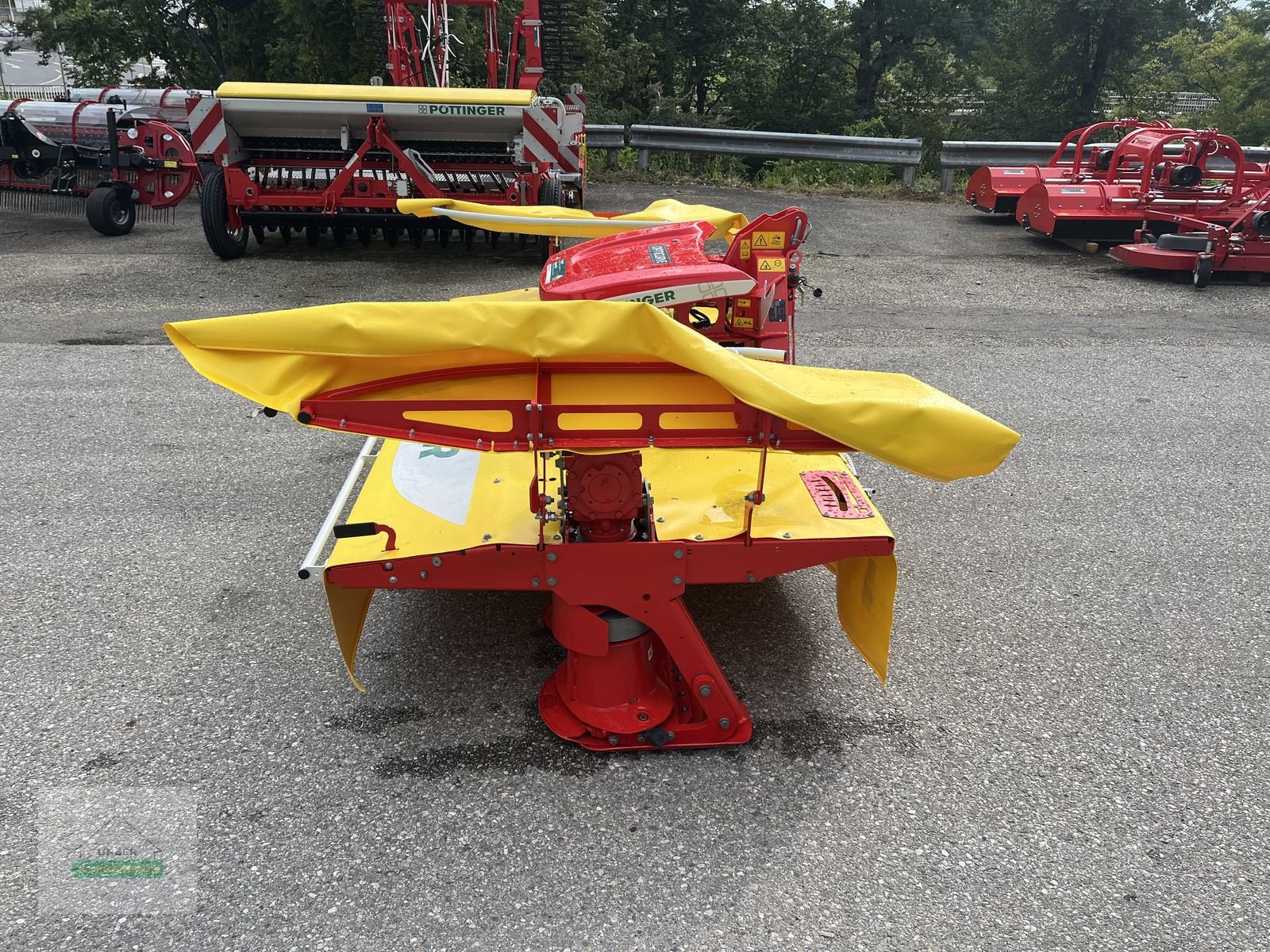 Mähwerk of the type Pöttinger Novacat F 3100 OC, Neumaschine in Wartberg (Picture 8)