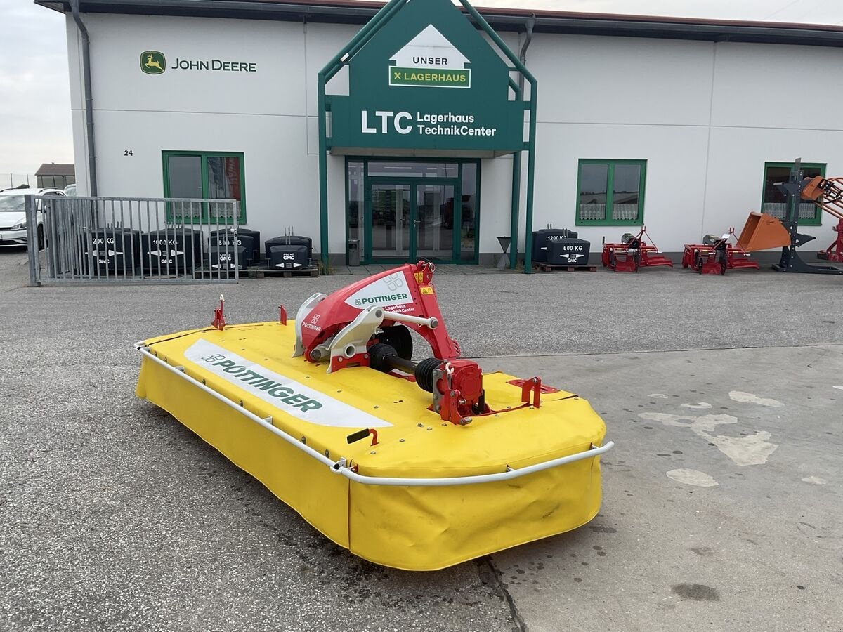 Mähwerk of the type Pöttinger Novacat F 3100, Neumaschine in Zwettl (Picture 3)