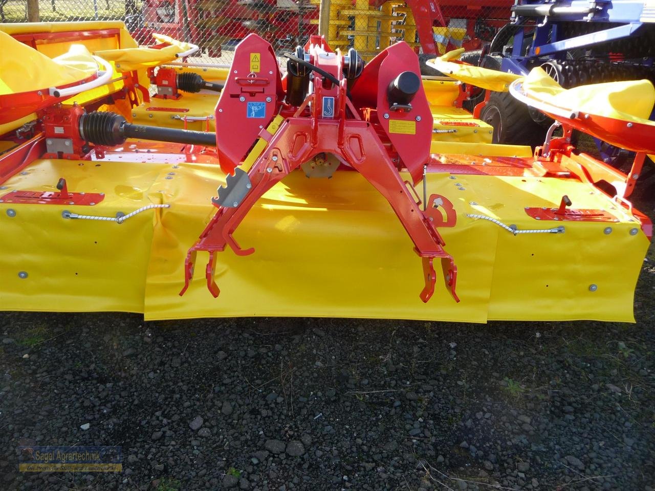 Mähwerk of the type Pöttinger NOVACAT F 3100, Neumaschine in Rhaunen (Picture 1)