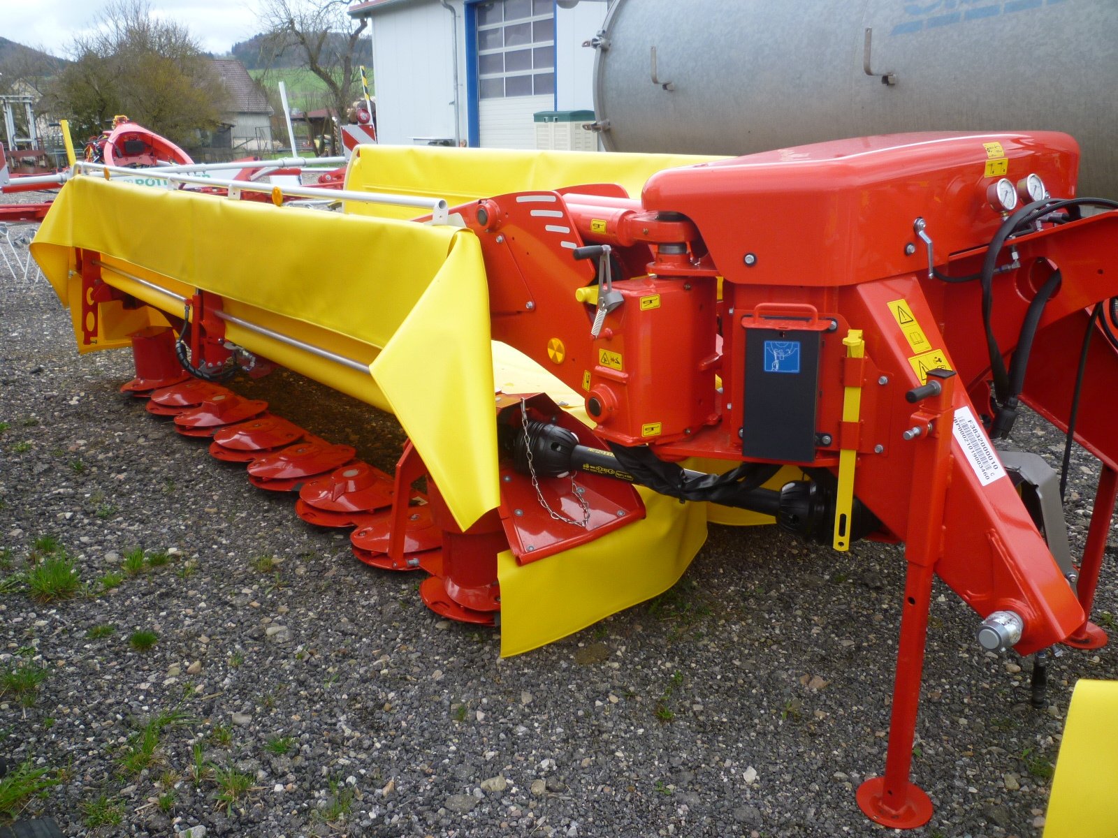 Mähwerk of the type Pöttinger Novacat S 10, Neumaschine in Donaueschingen (Picture 2)