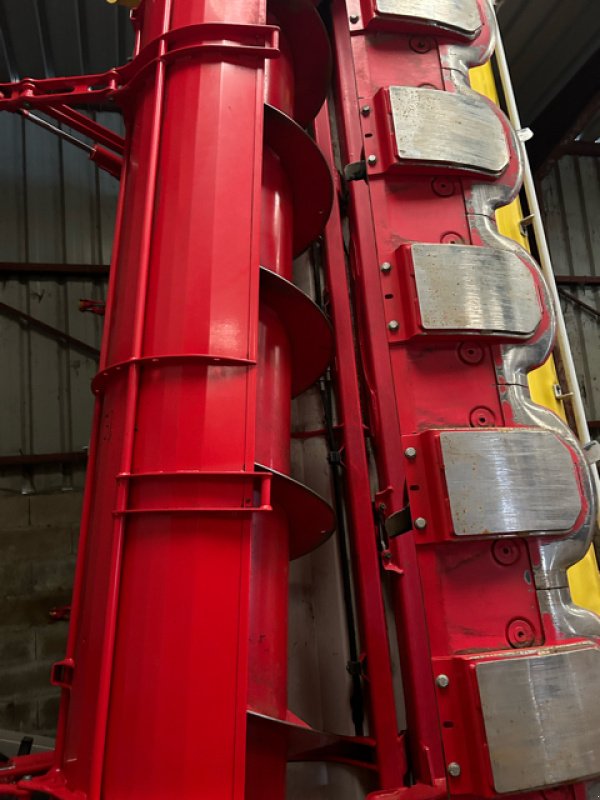 Mähwerk of the type Pöttinger NOVACAT V 10000 CF, Gebrauchtmaschine in VERT TOULON (Picture 5)