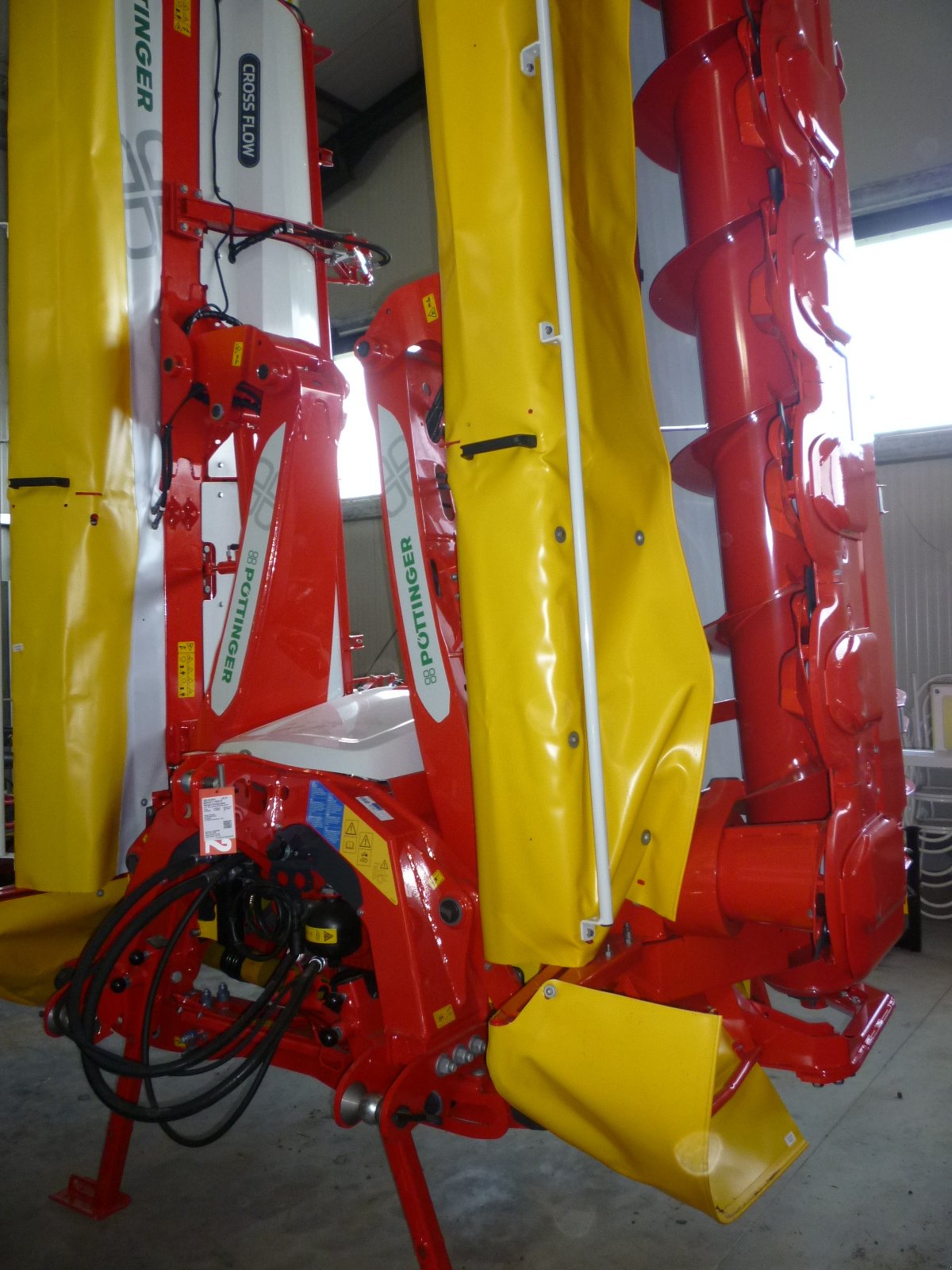 Mähwerk of the type Pöttinger Novacat V10000 CF, Neumaschine in Donaueschingen (Picture 1)