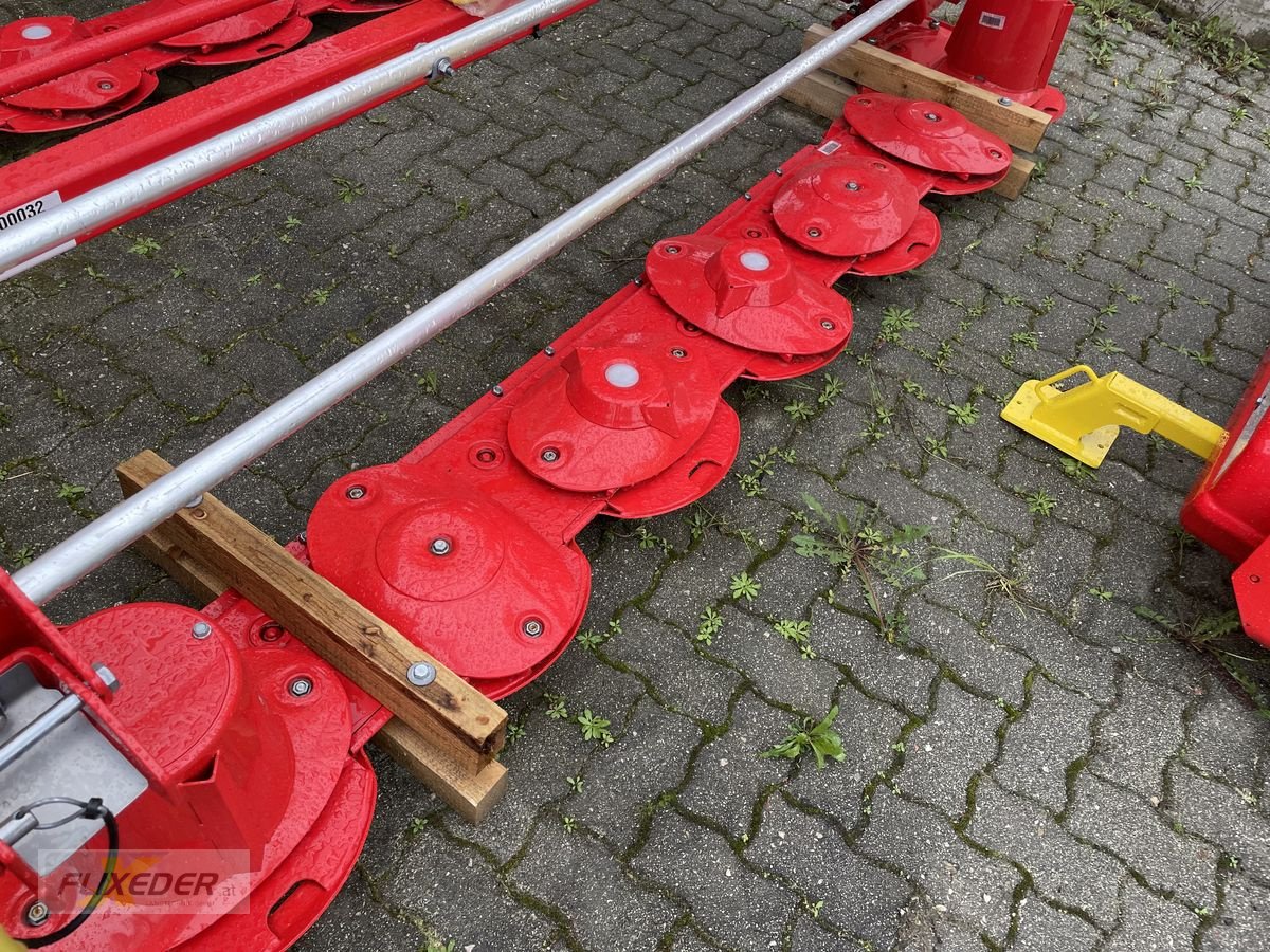 Mähwerk des Typs Pöttinger Novadisc 302, Neumaschine in Pattigham (Bild 5)