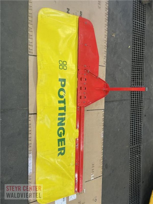 Mähwerk of the type Pöttinger Schwadtuch zu Novacat 302 Cross Flow, Neumaschine in Vitis (Picture 5)