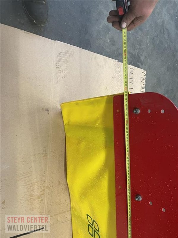 Mähwerk of the type Pöttinger Schwadtuch zu Novacat 302 Cross Flow, Neumaschine in Vitis (Picture 8)