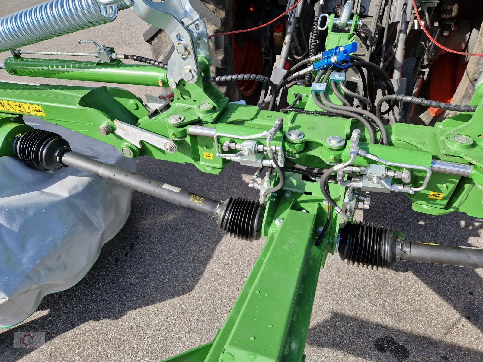 Mähwerk of the type PRONAR PDD 830C Aufbereiter Schmetterlingsmähwerk Scheiben Hydraulische Anfahrsicherung, Neumaschine in Tiefenbach (Picture 17)