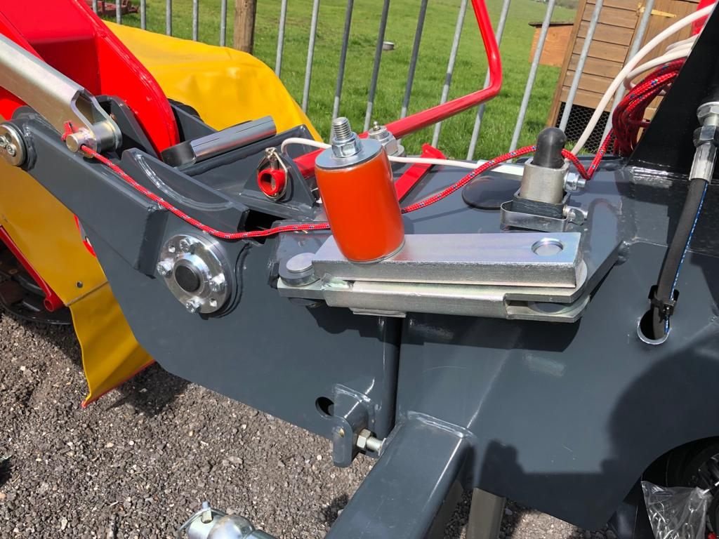 Mähwerk des Typs Rozmital SD-300, Neumaschine in Munnekeburen (Bild 7)