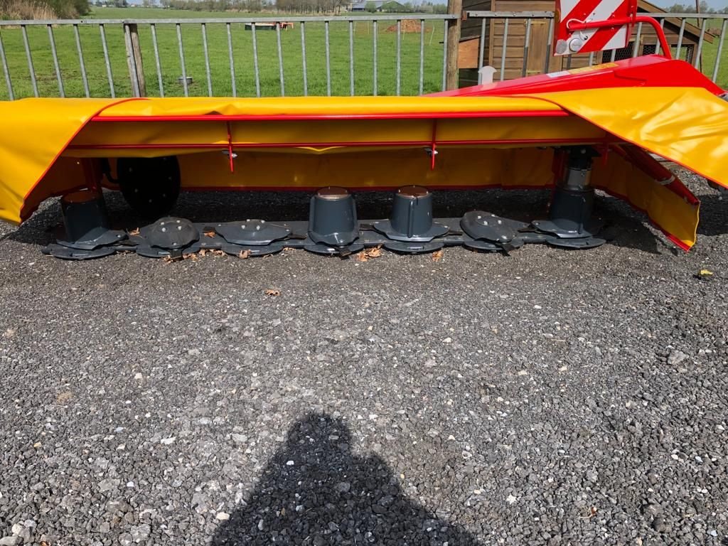 Mähwerk des Typs Rozmital SD-300, Neumaschine in Munnekeburen (Bild 6)