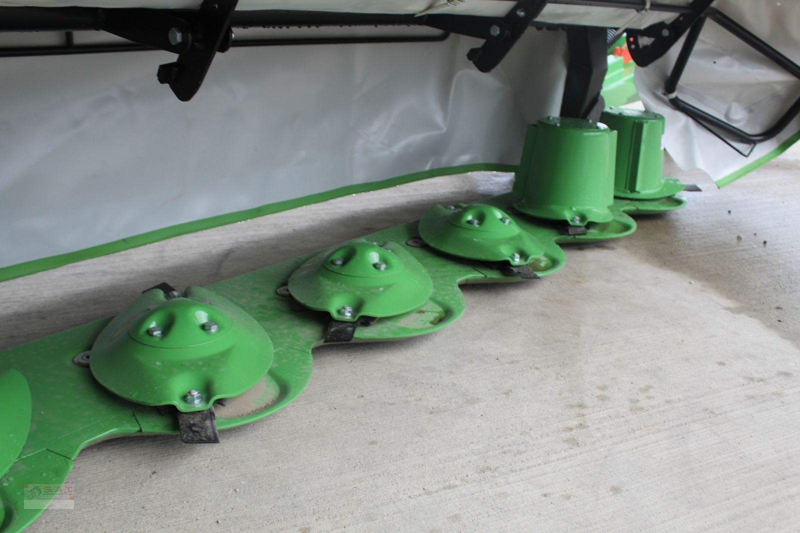 Mähwerk des Typs SaMASZ Heckscheibenmähwerk KDT 300-NEUMASCHINE, Neumaschine in Eberschwang (Bild 25)