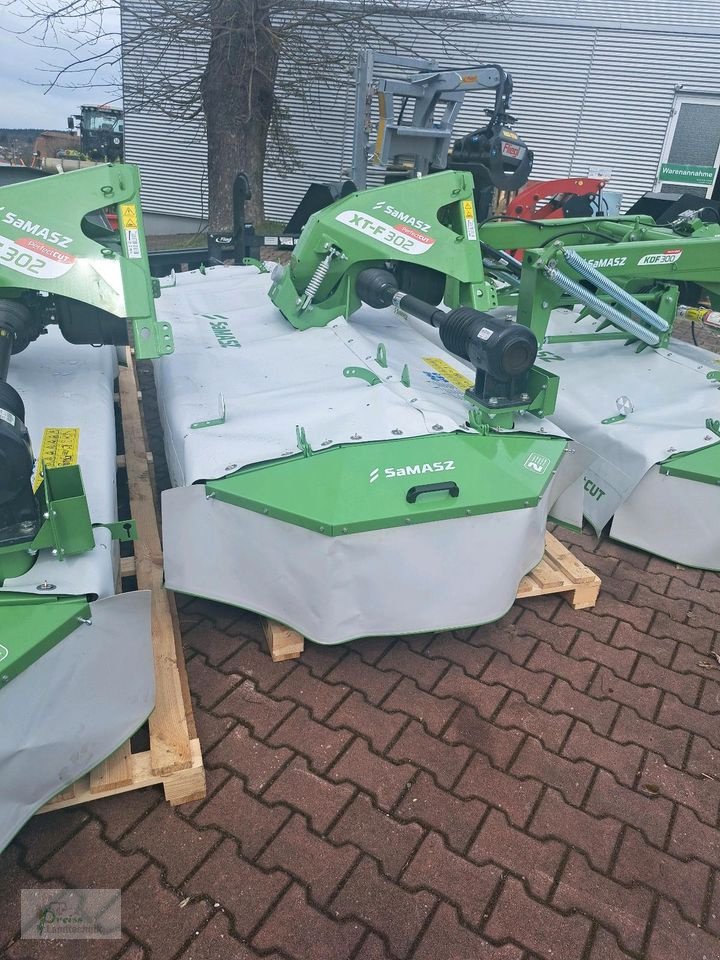 Mähwerk of the type SaMASZ XT-F 302, Neumaschine in Bad Kötzting (Picture 1)