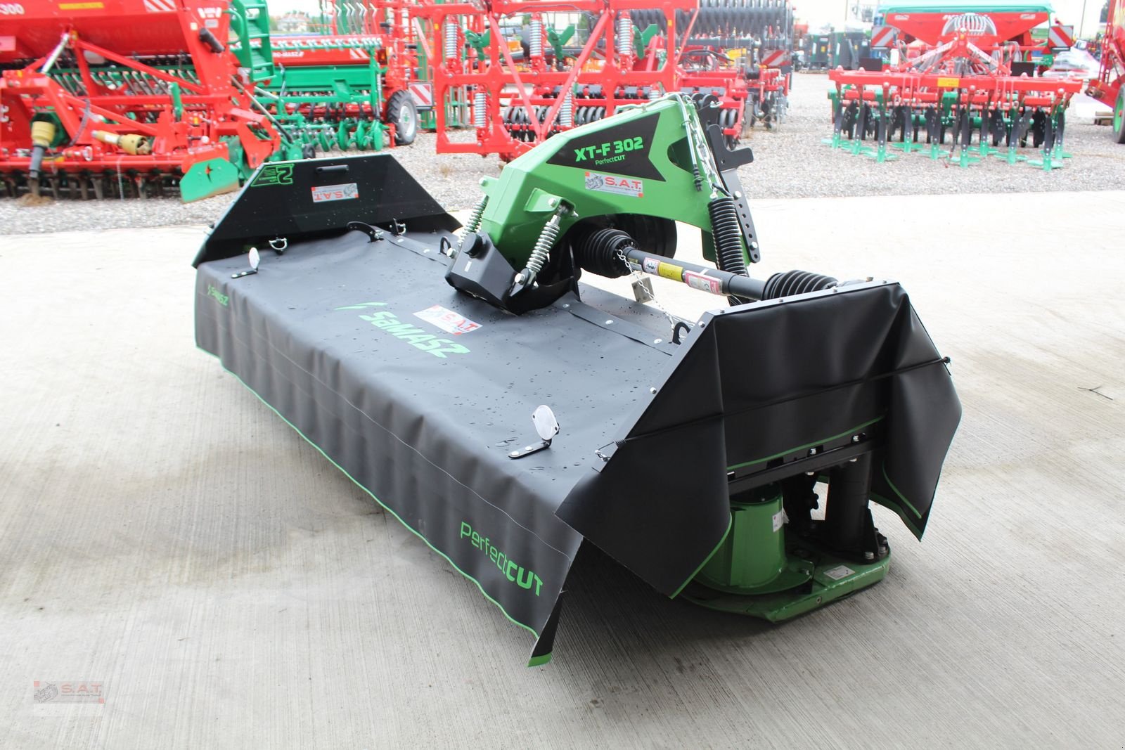 Mähwerk des Typs SaMASZ XT-F 342 Frontmähwerk-NEU, Neumaschine in Eberschwang (Bild 3)