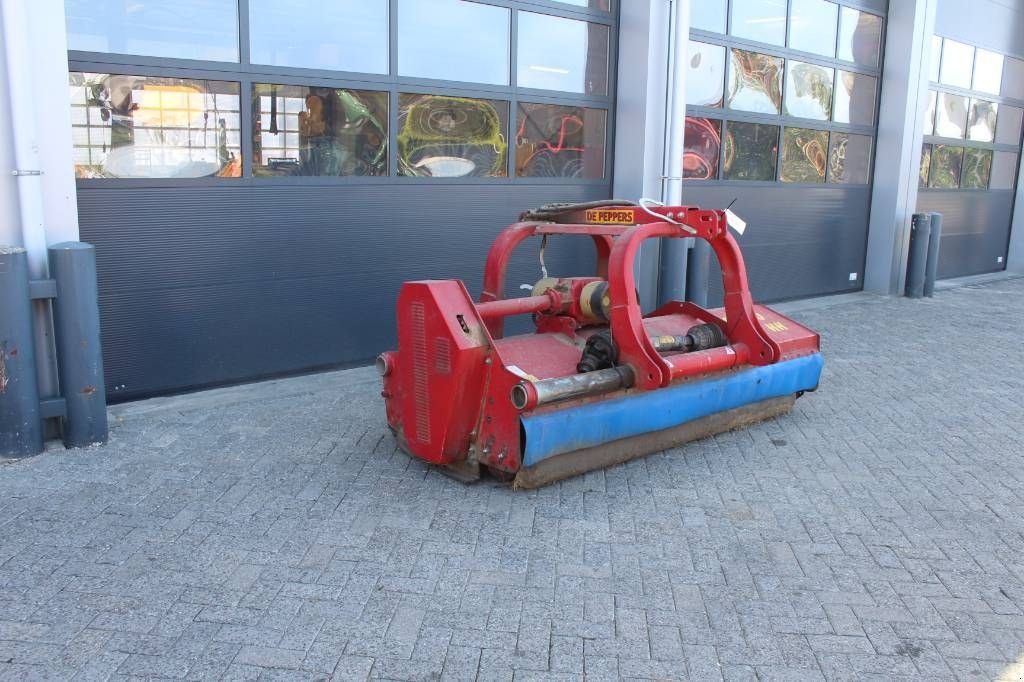 Mähwerk типа Sonstige OMARV TRF 240 klepelmaaier, Gebrauchtmaschine в Geldermalsen (Фотография 1)