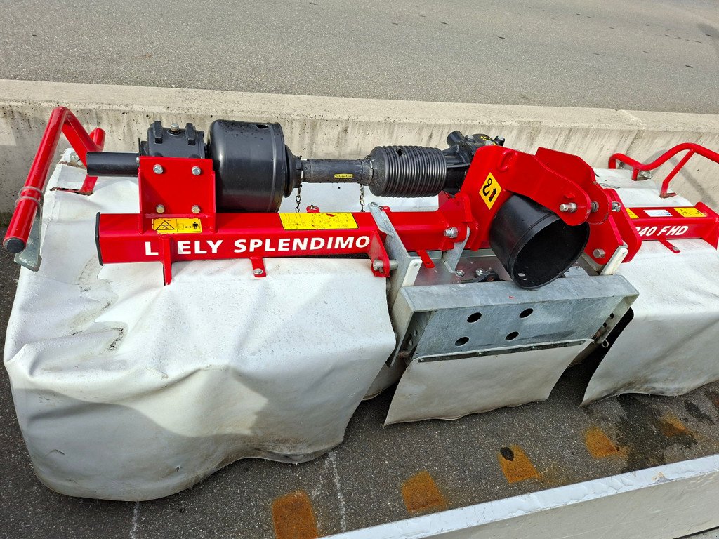 Mähwerk от тип Sonstige Splendido 240 FHD Frontscheibenmähwerk, Gebrauchtmaschine в Chur (Снимка 2)