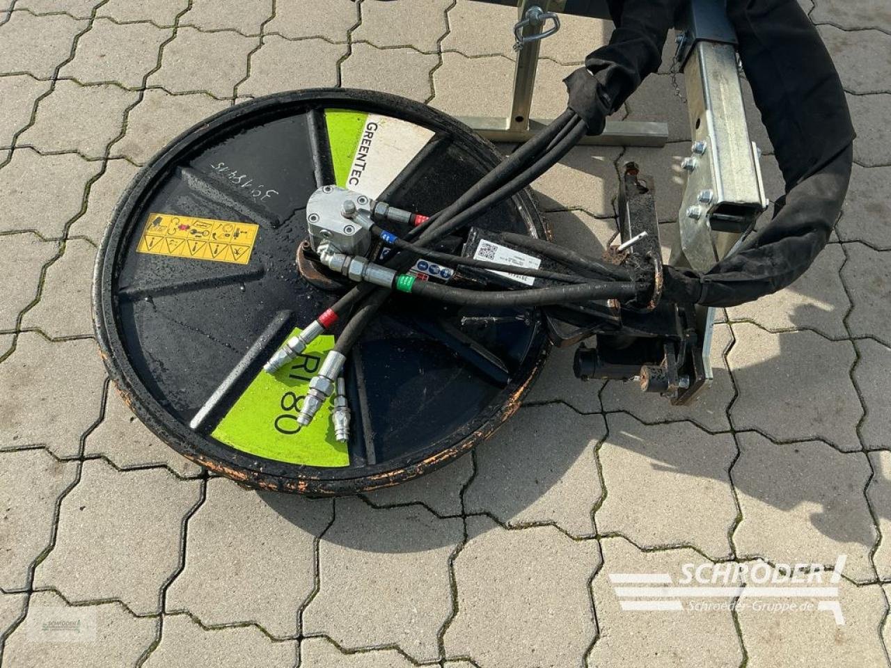 Mähwerk of the type Sonstige ZAUNMÄHER RI 80 FÜR FOX-TRÄGER, Neumaschine in Hemmoor (Picture 2)