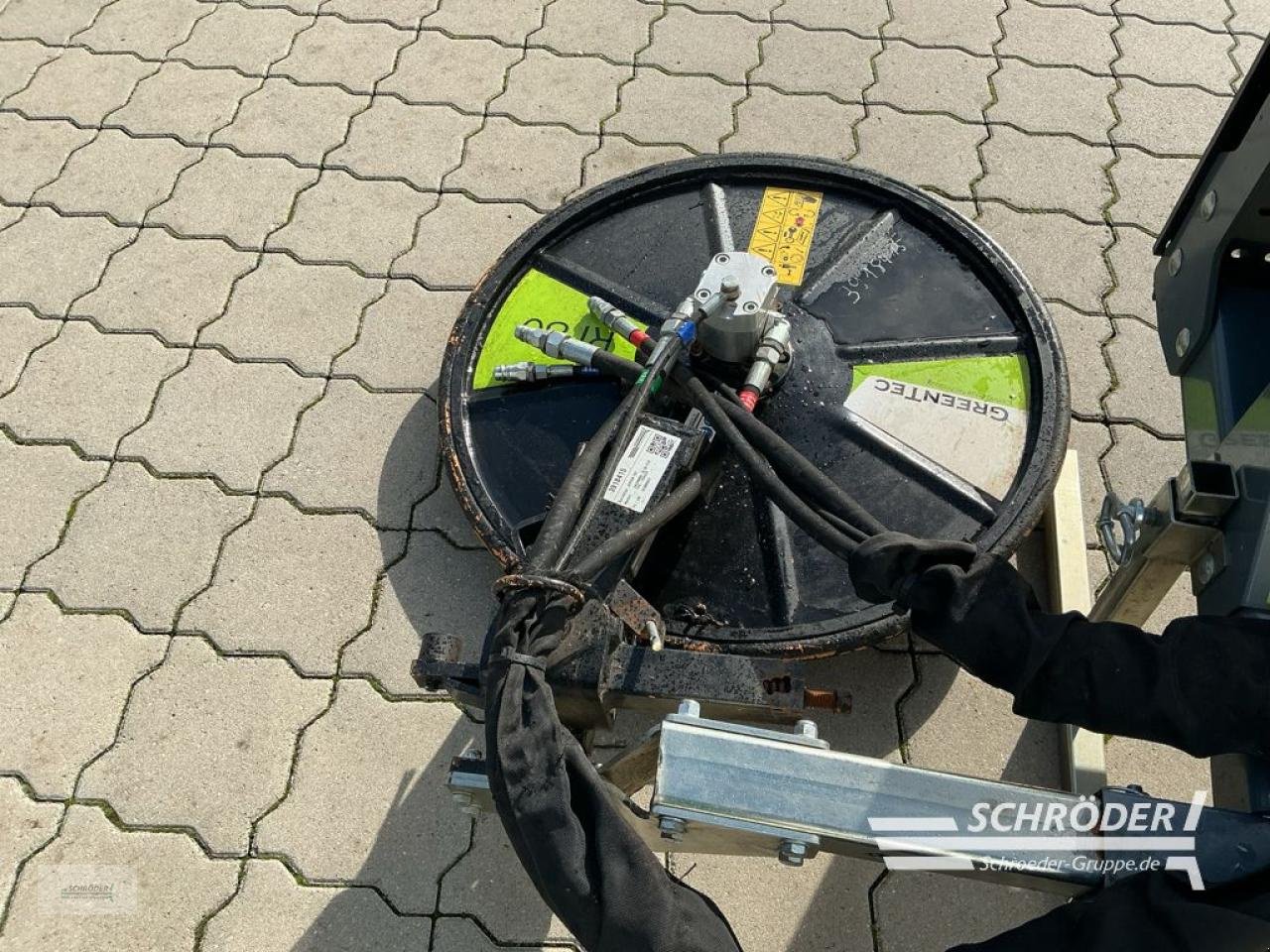 Mähwerk of the type Sonstige ZAUNMÄHER RI 80 FÜR FOX-TRÄGER, Neumaschine in Hemmoor (Picture 3)