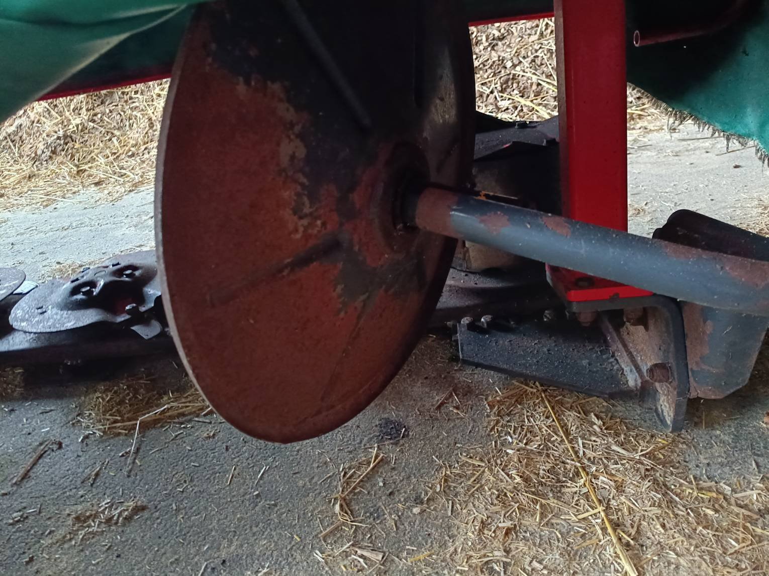 Mähwerk des Typs Taarup 2528, Gebrauchtmaschine in Le Horps (Bild 5)